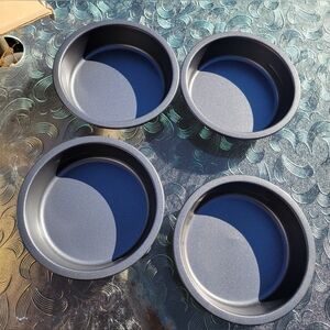 Pampered Chef 4-inch Mini Baking Pans (Set of 4)